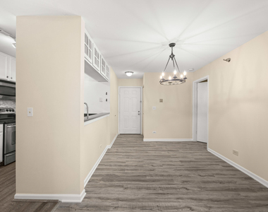 214 Glengarry Drive - Photo Thumbnail 2