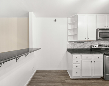 214 Glengarry Drive - Photo Thumbnail 3