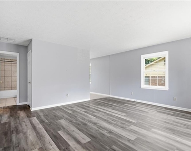 432 Charleston Lane - Photo Thumbnail 5