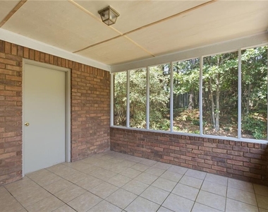 432 Charleston Lane - Photo Thumbnail 17