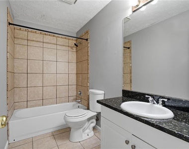 432 Charleston Lane - Photo Thumbnail 13