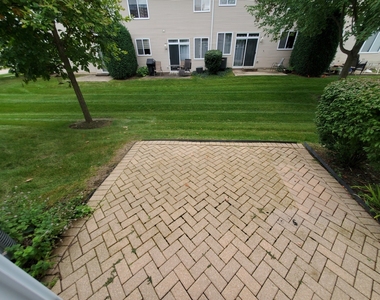 2265 W Bentley Lane - Photo Thumbnail 14