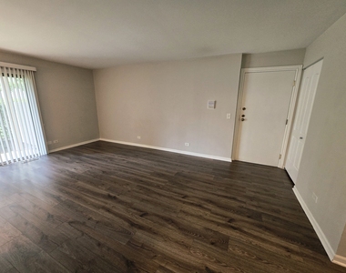 349 Newgate Court - Photo Thumbnail 2