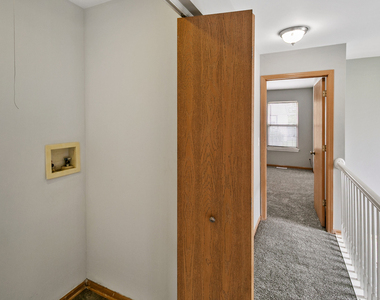 678 Zachary Drive - Photo Thumbnail 11