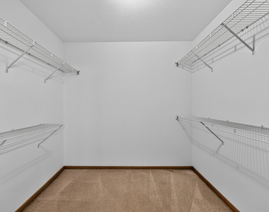 1110 Rose Drive - Photo Thumbnail 25