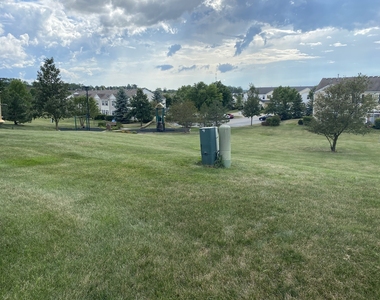 2273 Flagstone Lane - Photo Thumbnail 2
