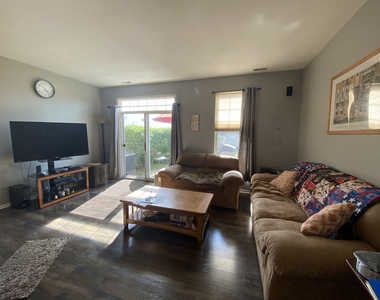 2273 Flagstone Lane - Photo Thumbnail 3