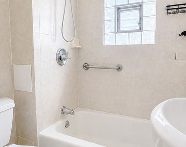 4617 S Washtenaw Avenue - Photo Thumbnail 4
