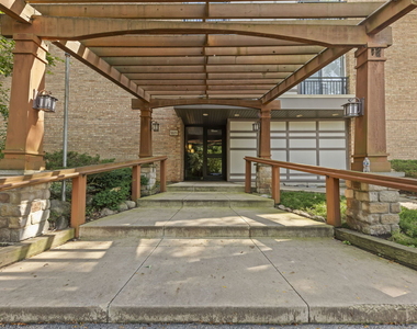 5820 Oakwood Drive - Photo Thumbnail 13