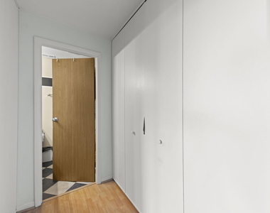 5820 Oakwood Drive - Photo Thumbnail 8