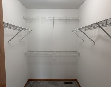 13902 S Cambridge Circle - Photo Thumbnail 13