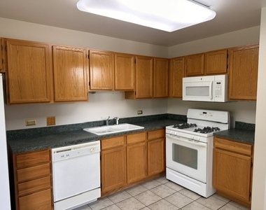 13902 S Cambridge Circle - Photo Thumbnail 9