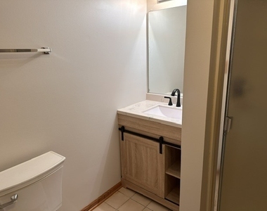 13902 S Cambridge Circle - Photo Thumbnail 23