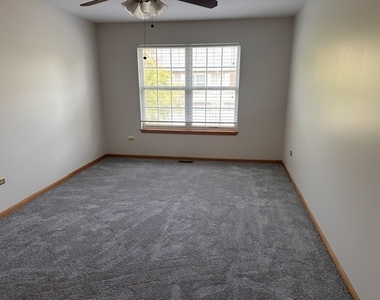 13902 S Cambridge Circle - Photo Thumbnail 12