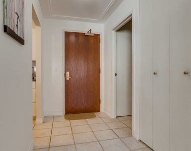 401 E Ontario Street - Photo Thumbnail 14