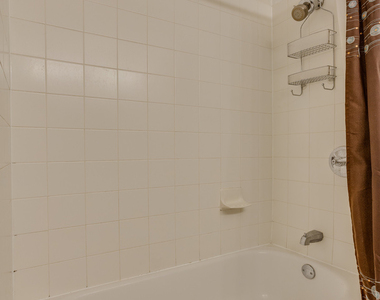 401 E Ontario Street - Photo Thumbnail 12
