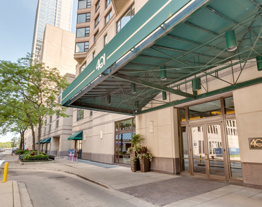 401 E Ontario Street - Photo Thumbnail 26