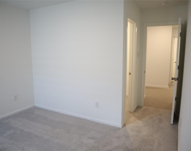 216 Lantana Ln - Photo Thumbnail 20