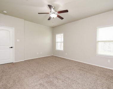4602 Tuscan Lily Drive - Photo Thumbnail 25