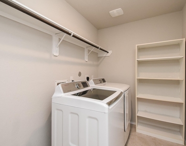 4602 Tuscan Lily Drive - Photo Thumbnail 29