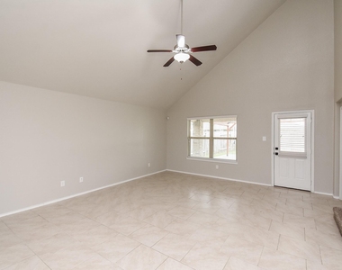 4602 Tuscan Lily Drive - Photo Thumbnail 6