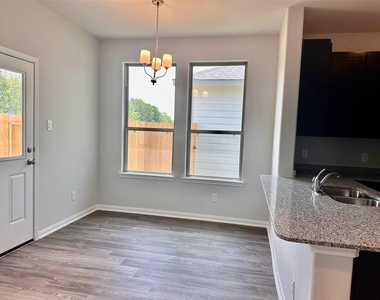 730 Tejas Village Parkway - Photo Thumbnail 5