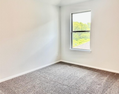 730 Tejas Village Parkway - Photo Thumbnail 14