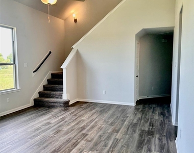 730 Tejas Village Parkway - Photo Thumbnail 2