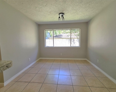 4835 Owens Creek Lane - Photo Thumbnail 3