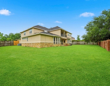 33 Combwell Garden - Photo Thumbnail 45