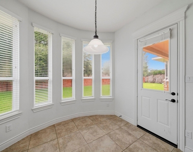 33 Combwell Garden - Photo Thumbnail 19