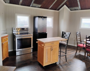 6759 Highway 105 - 4th Floor - Photo Thumbnail 2