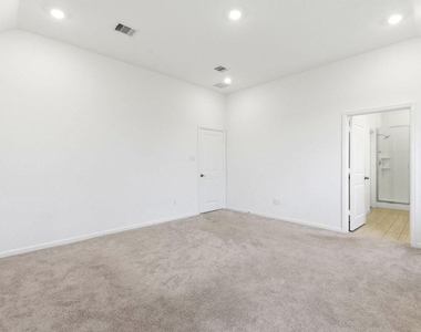 3057 Pensacola Drive - Photo Thumbnail 11