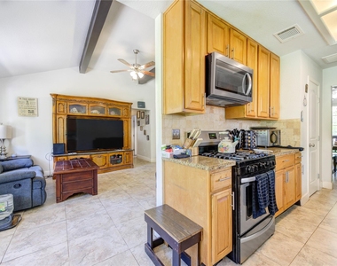 24522 Glen Loch Drive - Photo Thumbnail 16