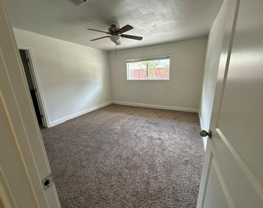 24522 Glen Loch Drive - Photo Thumbnail 39