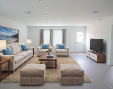 2515 Mint Garnet Drive - Photo Thumbnail 7