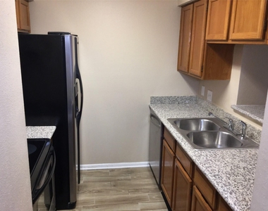 2120 El Paseo Street - Photo Thumbnail 12