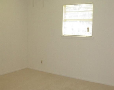17417 Fir Road - Photo Thumbnail 12