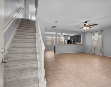 2131 Kemah Village Drive - Photo Thumbnail 5
