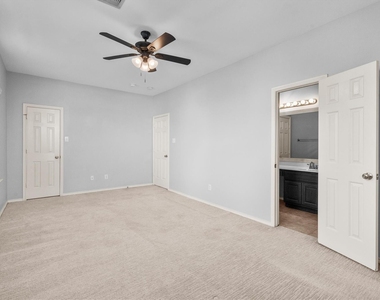 2131 Kemah Village Drive - Photo Thumbnail 28