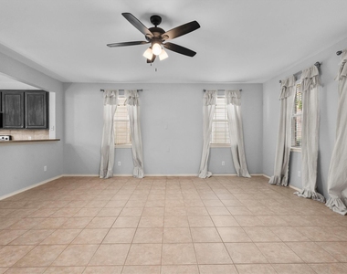 2131 Kemah Village Drive - Photo Thumbnail 11