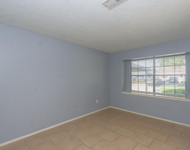 4210 Cork Lane - Photo Thumbnail 5