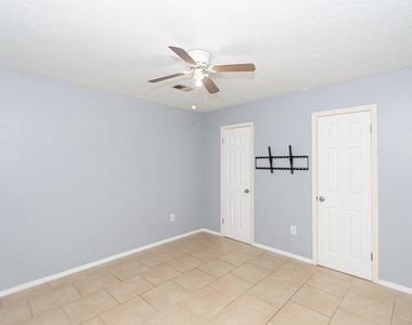 4210 Cork Lane - Photo Thumbnail 11