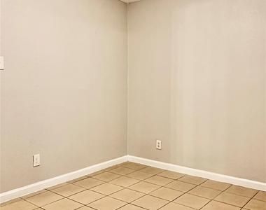 9410 Grannis Street - Photo Thumbnail 5