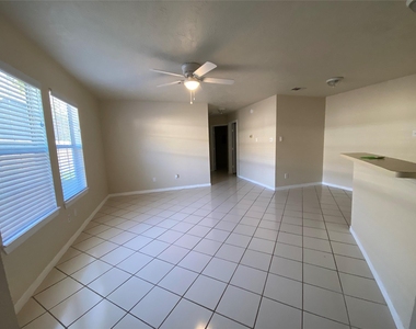 311 Willowick Street - Photo Thumbnail 3