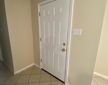 311 Willowick Street - Photo Thumbnail 12