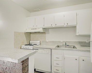 2322 Dunlavy Street - Photo Thumbnail 6