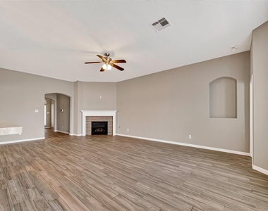 4915 Ibis Lake Court - Photo Thumbnail 12