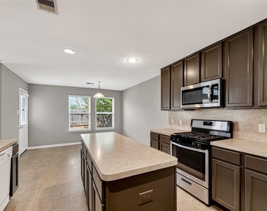 4915 Ibis Lake Court - Photo Thumbnail 19