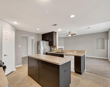 4915 Ibis Lake Court - Photo Thumbnail 20